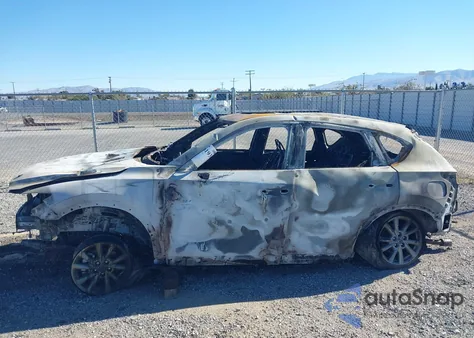 2022 Mazda Cx-5 2.5 S Preferred z USA, uszkodzony, nr VIN JM3KFBCM4N0585181